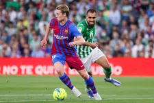 Thumbnail for article: 'Het is verstandiger als Frenkie de Jong voor PSG of Man City kiest' 