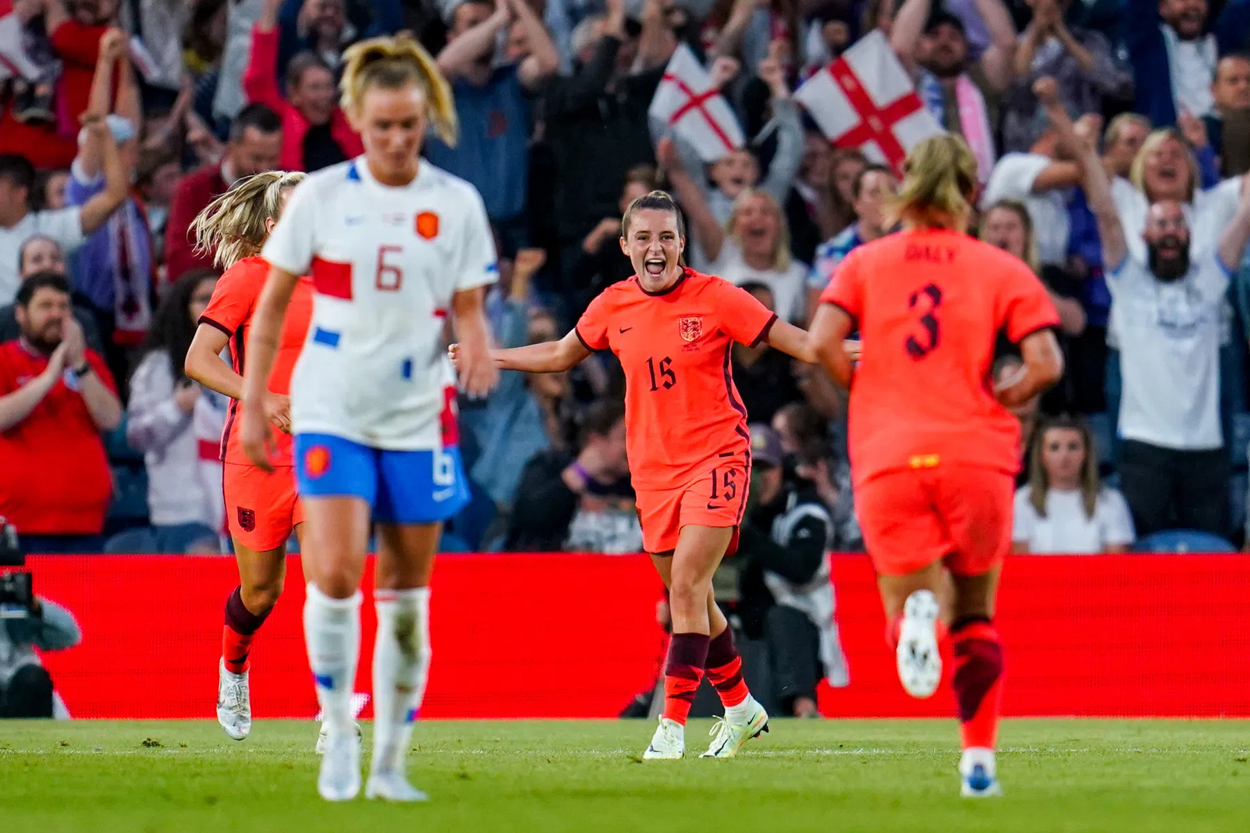Oranje Leeuwinnen storten ineen, grote zorgen richting EK