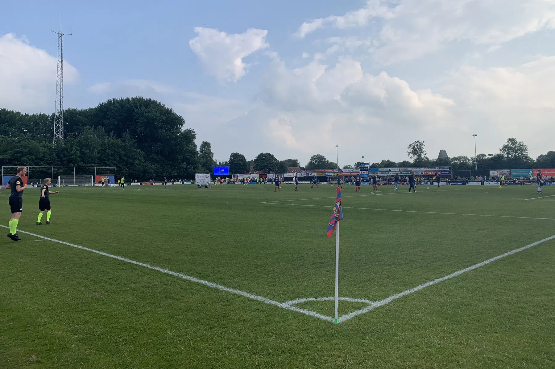 Eerste oefenduel FC Groningen valt in het water, Emmen ontsnapt