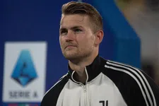 Thumbnail for article: 'Juventus moet De Ligt niet tegen zijn wil bij de club houden'