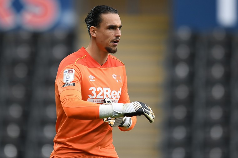 Roos verruilt water makend schip Derby County voor Schots avontuur