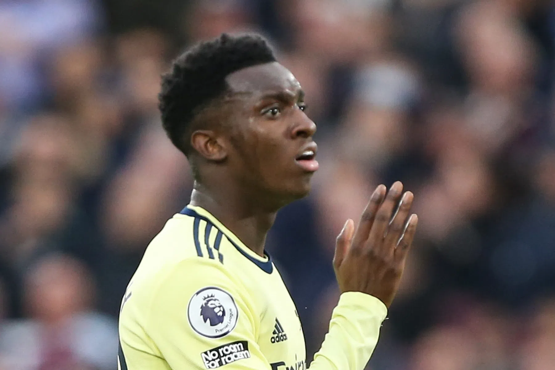 Nketiah gefileerd: 'Hij zou bij Fulham niet spelen'