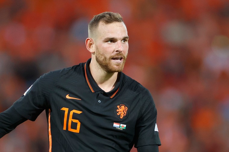 Antwerpse schijnwerpers op Janssen: 'Ik denk dat Van Gaal het wel oké vindt'