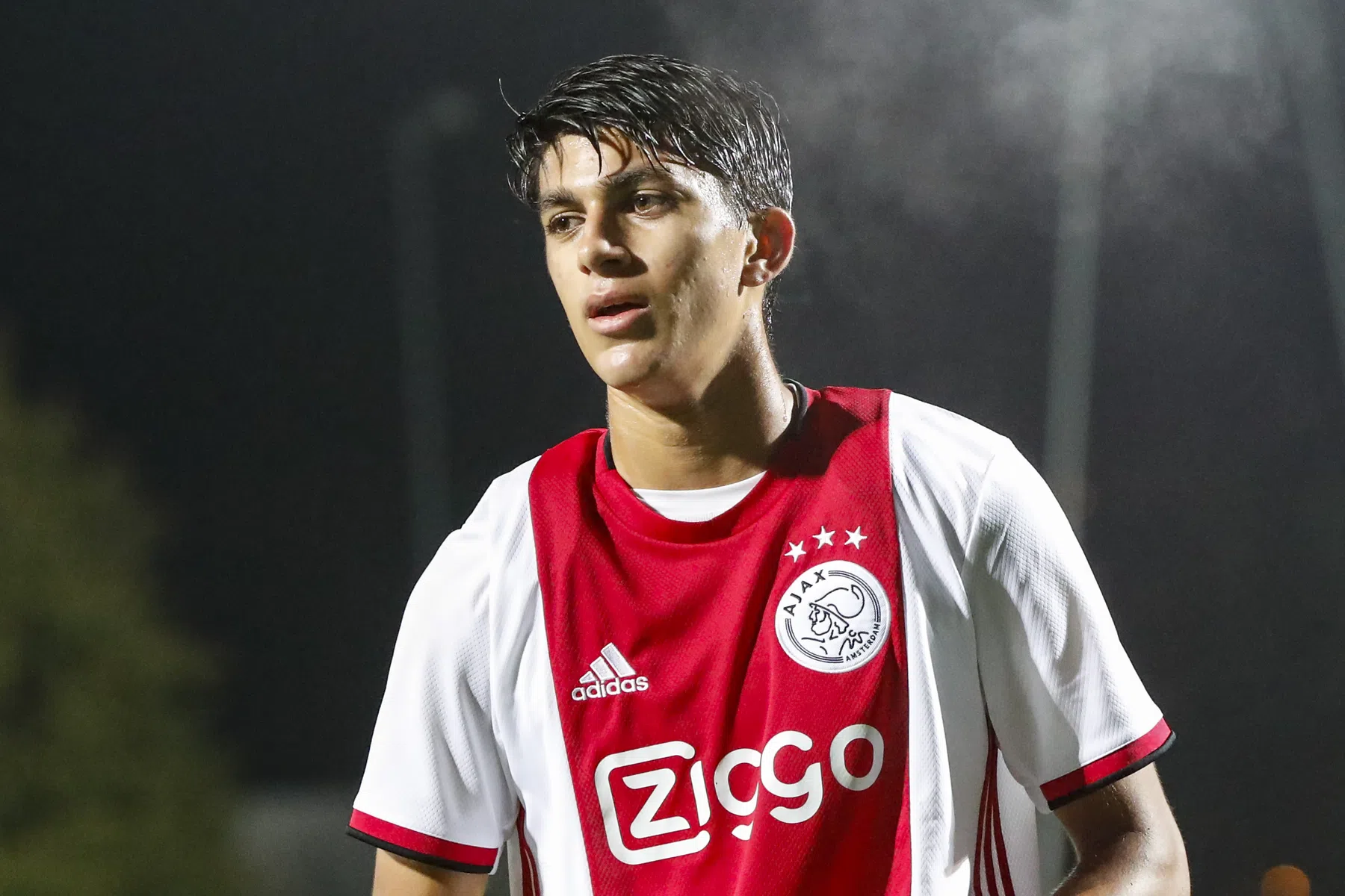 AZ legt oude bekende van Ajax vast voor beloftenelftal