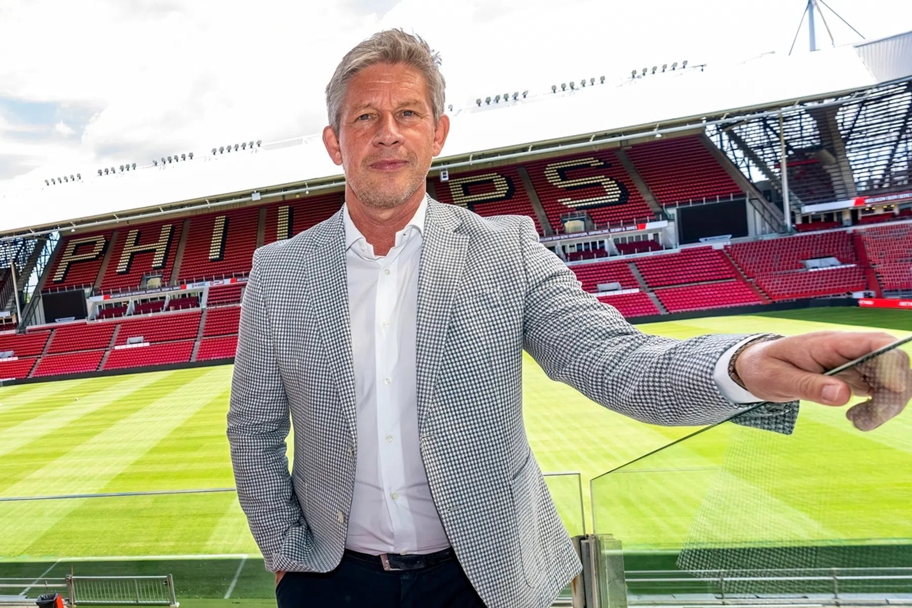 Marcel Brands moet met PSV eens in de twee jaar Champions League realiseren