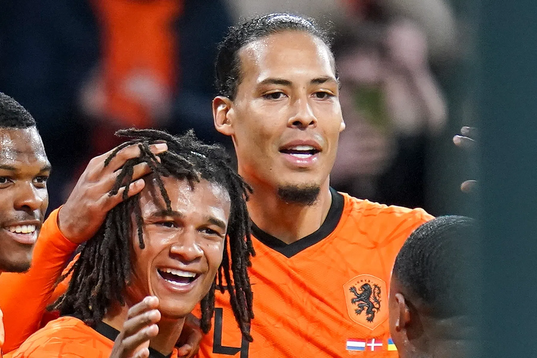 Van Dijk en Aké nieuwe gezichten in pitcrew Verstappen