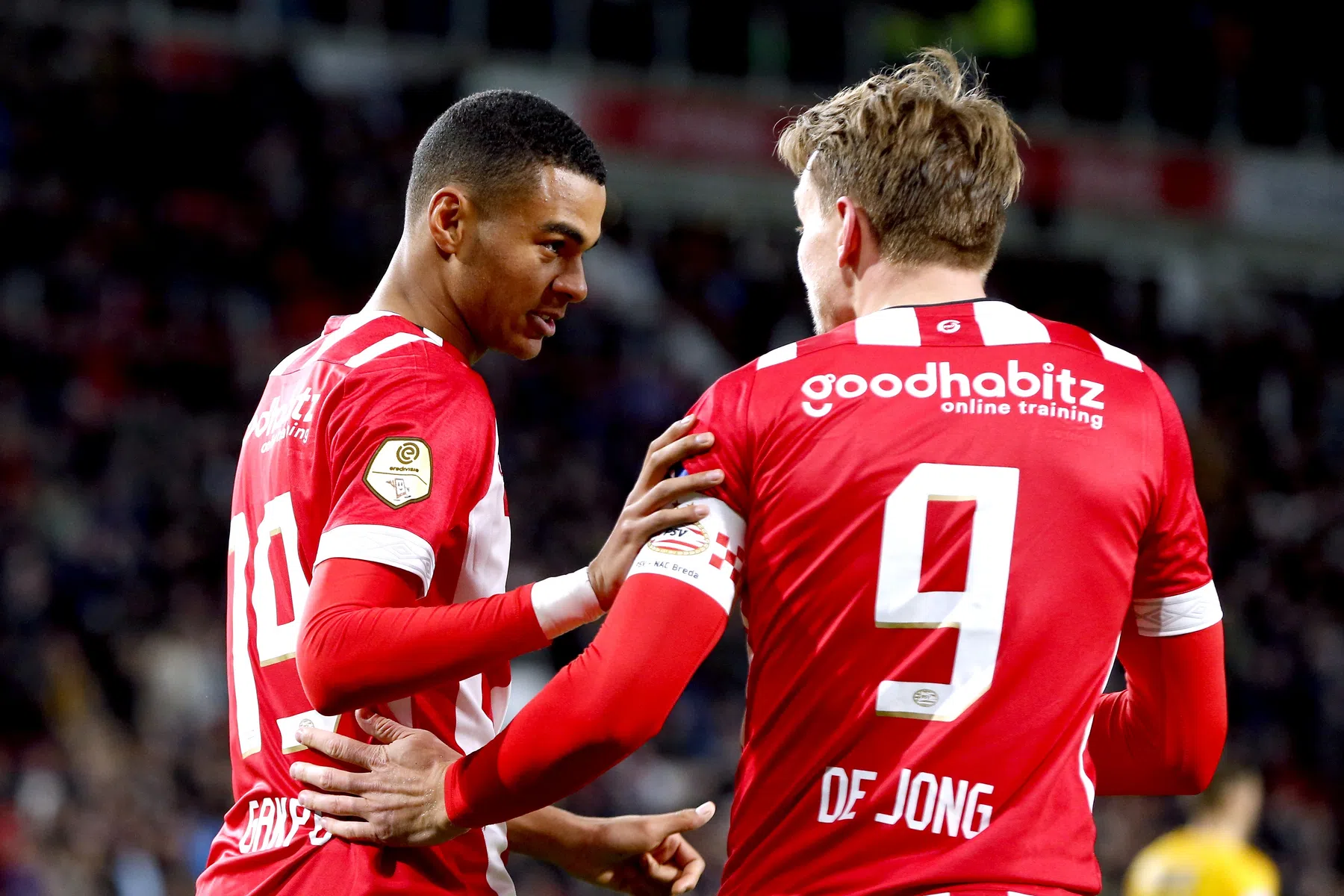 De Jong probeert Gakpo bij PSV te houden: 'Ik praatte vroeger al op hem in'
