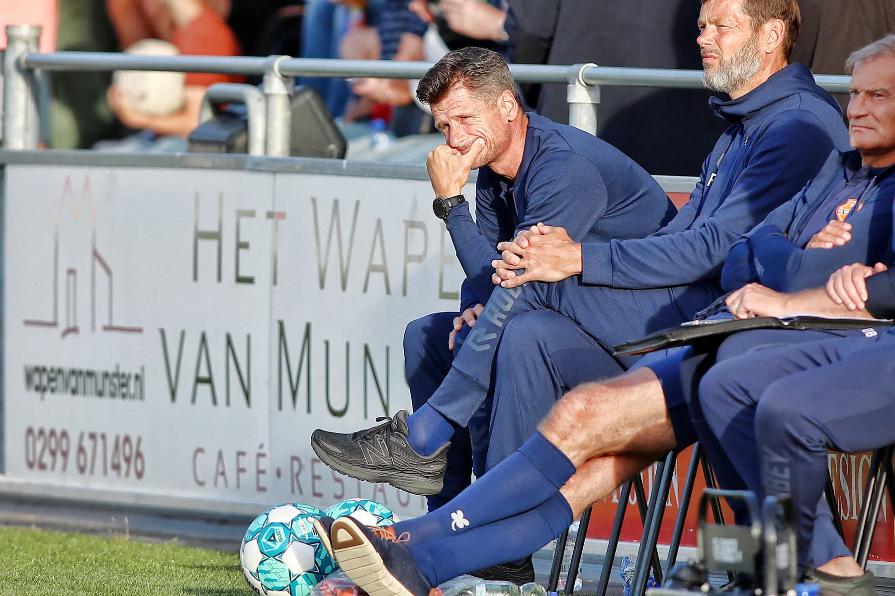 AZ onderuit in Griekenland, Volendam wint knap van Genk