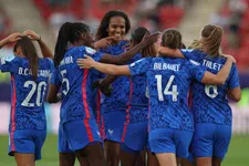 Thumbnail for article: Frankrijk schrijft historie in eerste helft, Van Boekel belangrijk in Manchester