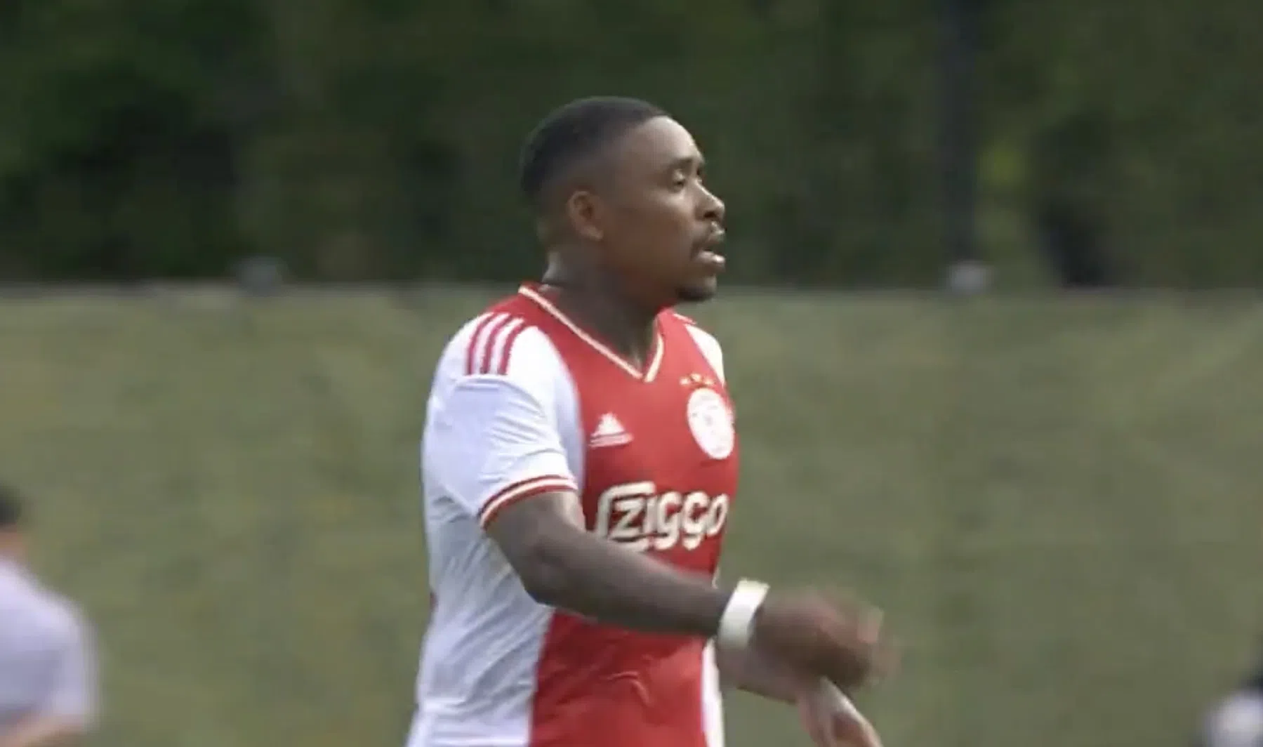 Prijskaartje laat Bergwijn koud: 'Bij Ajax is er altijd extra druk'