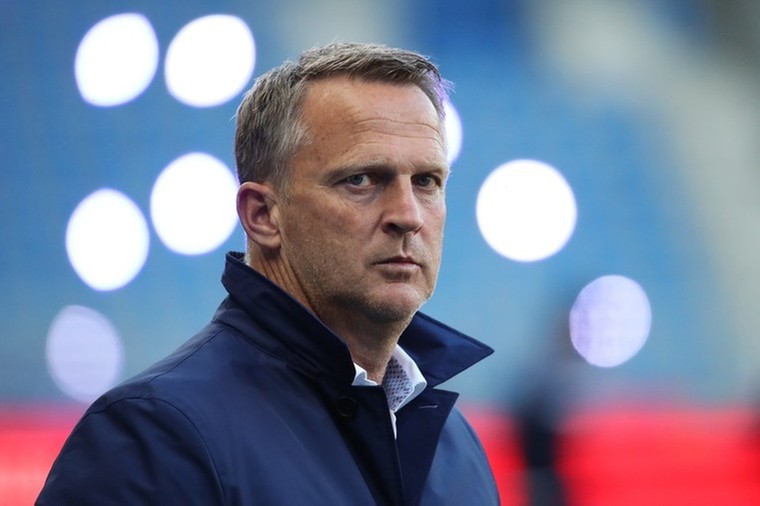 Na Europese deceptie gaat krijgt Van den Brom in Polen volgende tik