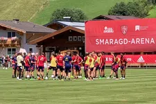 Thumbnail for article: Ajax in Oostenrijk: Tadic en Bergwijn hebben al een zichtbare klik