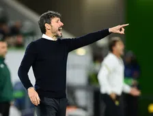 Thumbnail for article: Van Bommel wijst naar Feyenoord: 'Werd in Nederland makkelijk over gedaan'