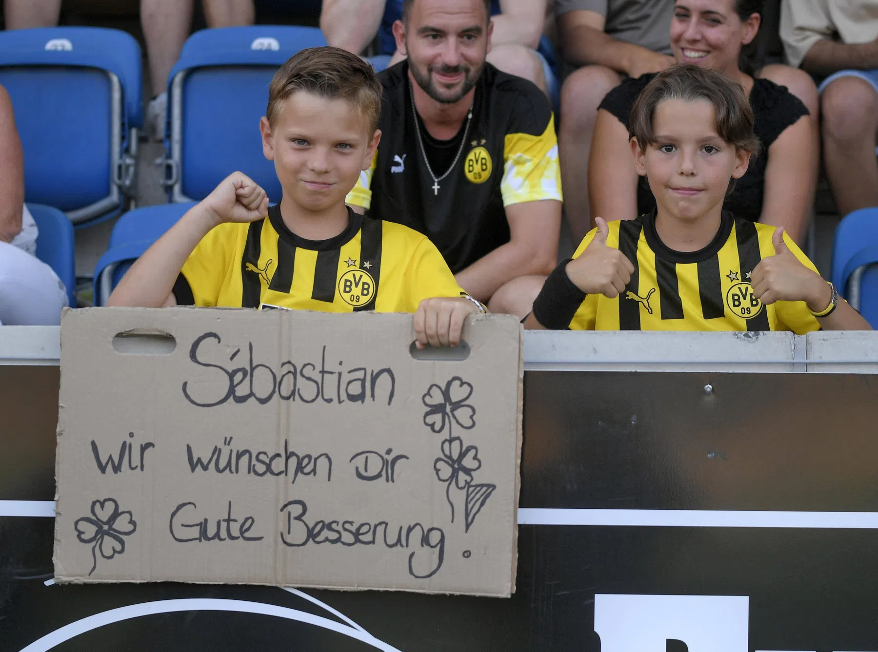 'Dortmund zet met grote tegenzin vier vervangers van Haller op papier' 