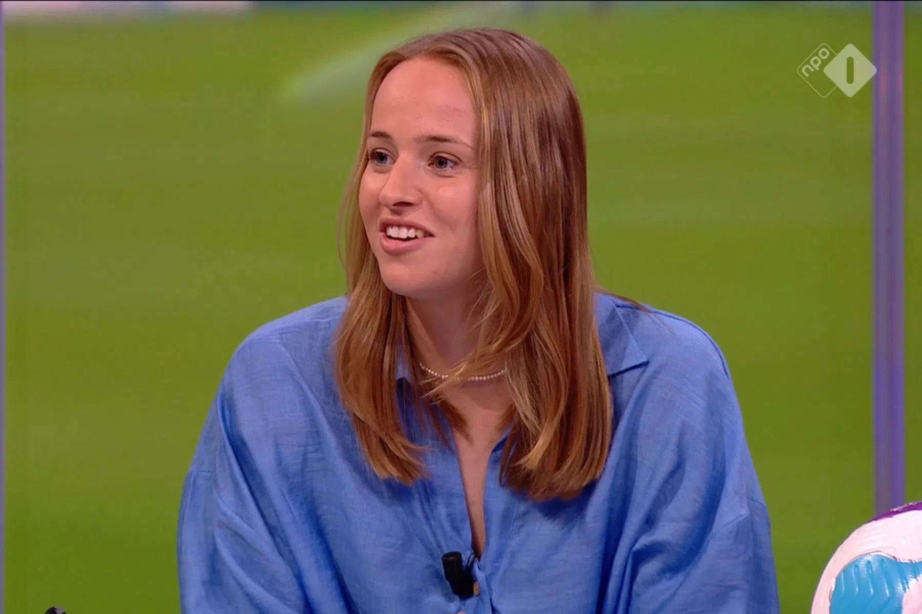 Van Domselaar twijfelt over toptransfer: 'Buitenlanders worden afgestoten'   