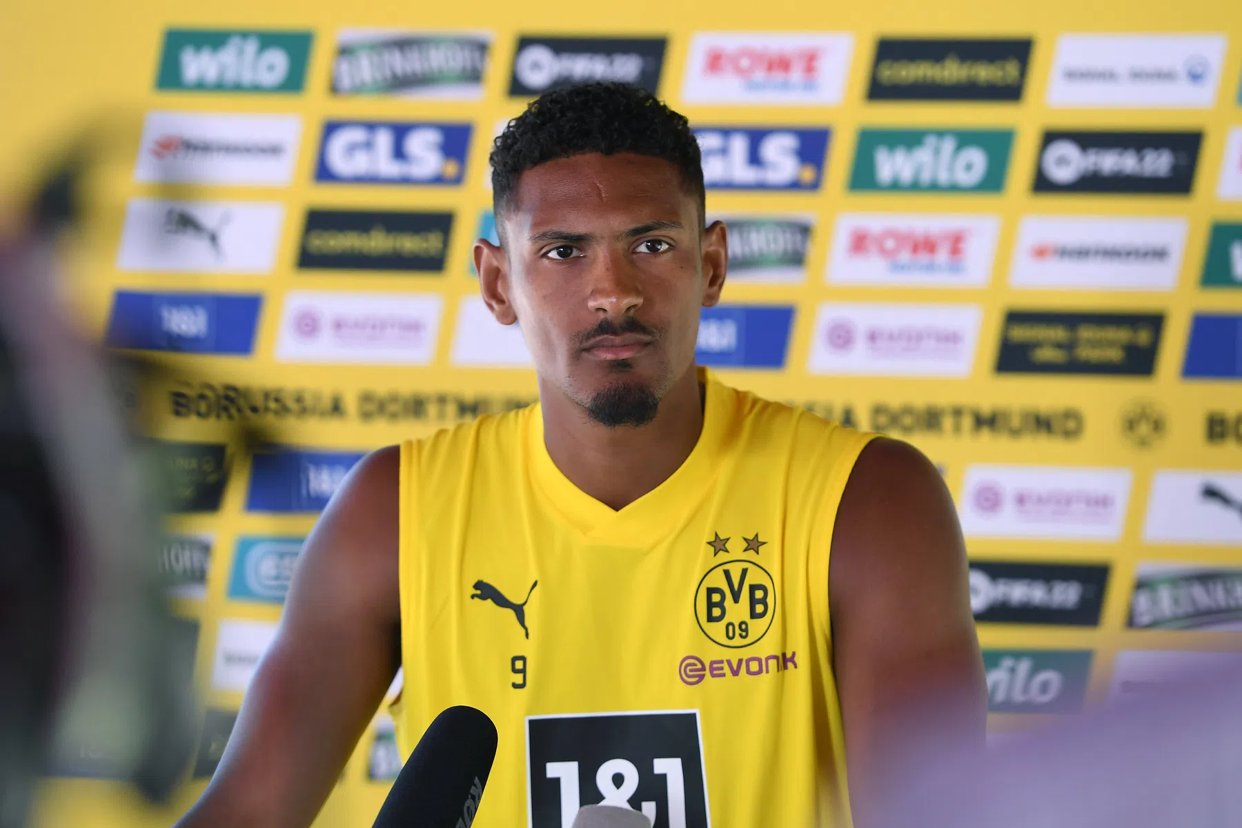 Dortmund-directeur deelt positief bericht: Haller succesvol geopereerd
