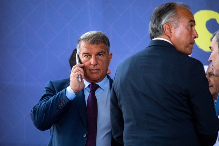 Noodlijdend Barça toch de big spender van Europa