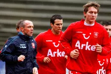 Thumbnail for article: Schreuder over 'rivaal' Luuk de Jong: 'Een voorrecht om met hem te werken'