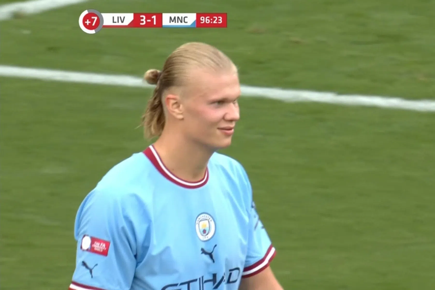 Flater van Haaland: enorme misser in blessuretijd tegen Liverpool
