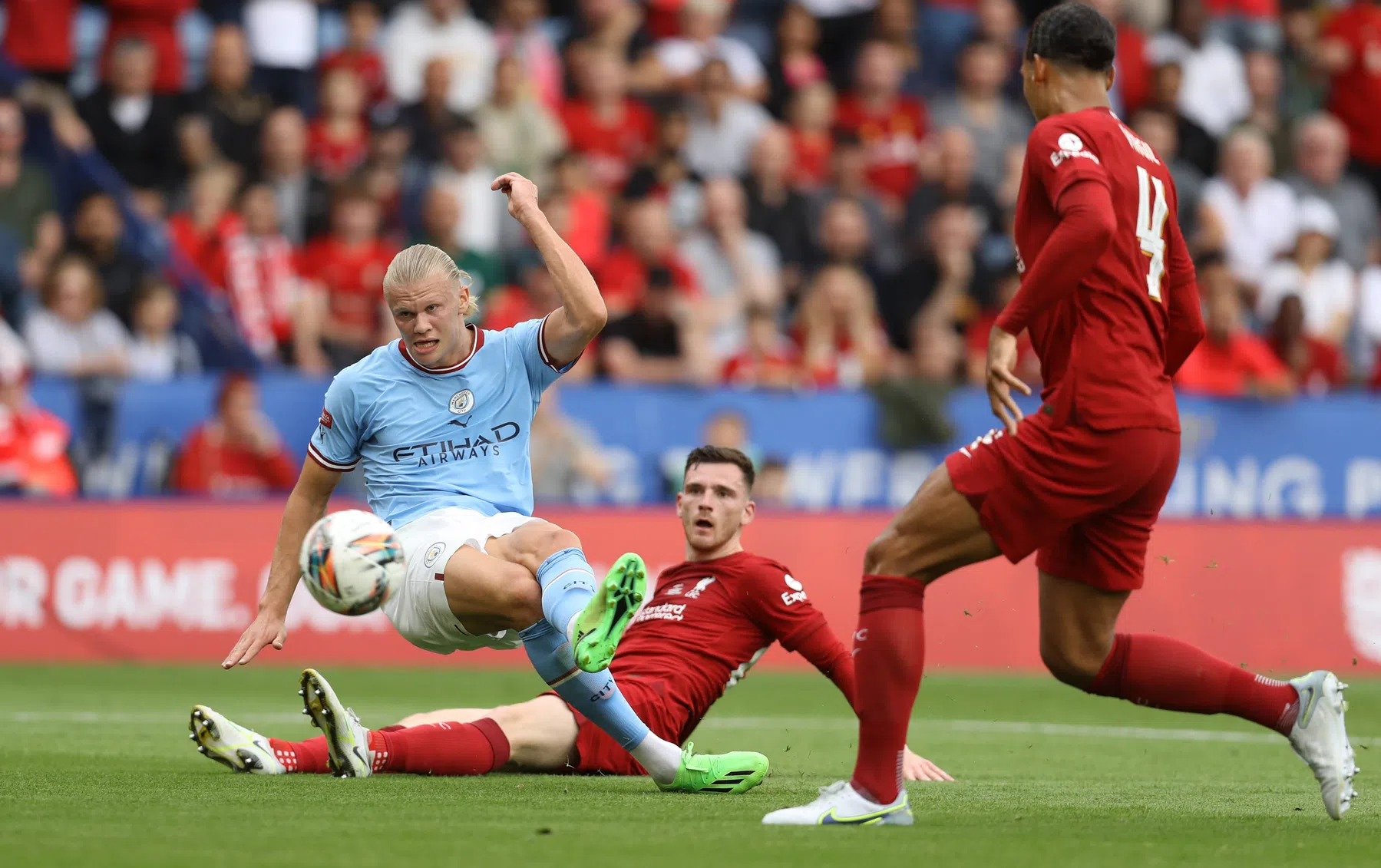 Liverpool houdt Haaland in toom en pakt eerste prijs met dank aan Núñez