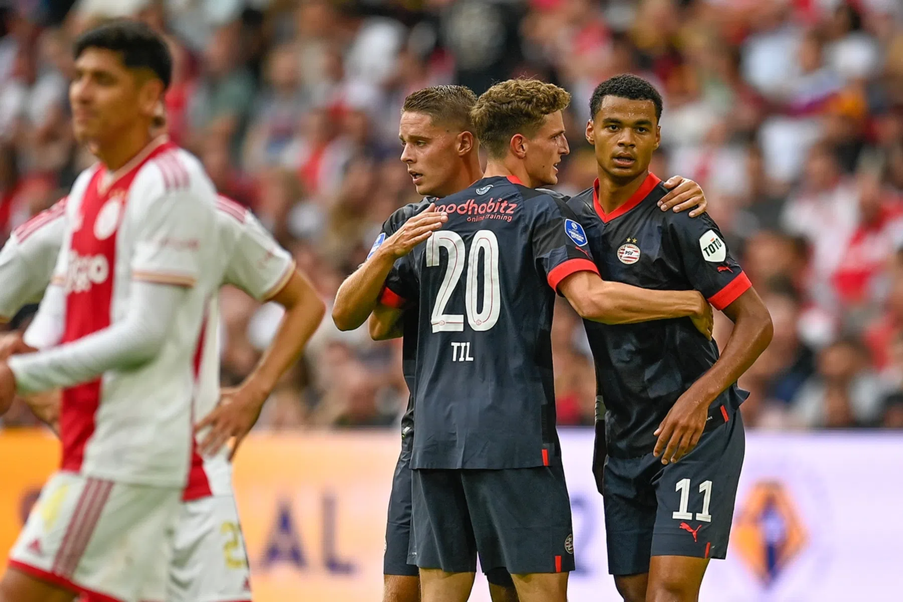 Ajax en PSV op rapport: laagste cijfer voor Gorter, twee grote uitblinkers bij PSV 