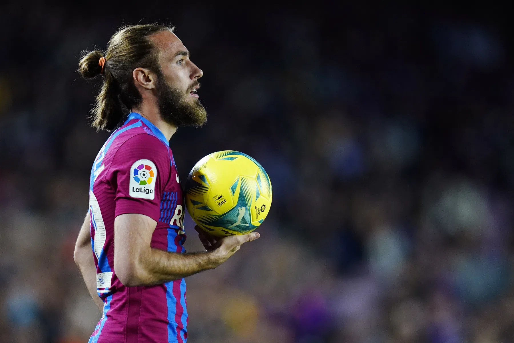 Schoonmaak bij Barcelona gaat verder met vertrek Mingueza