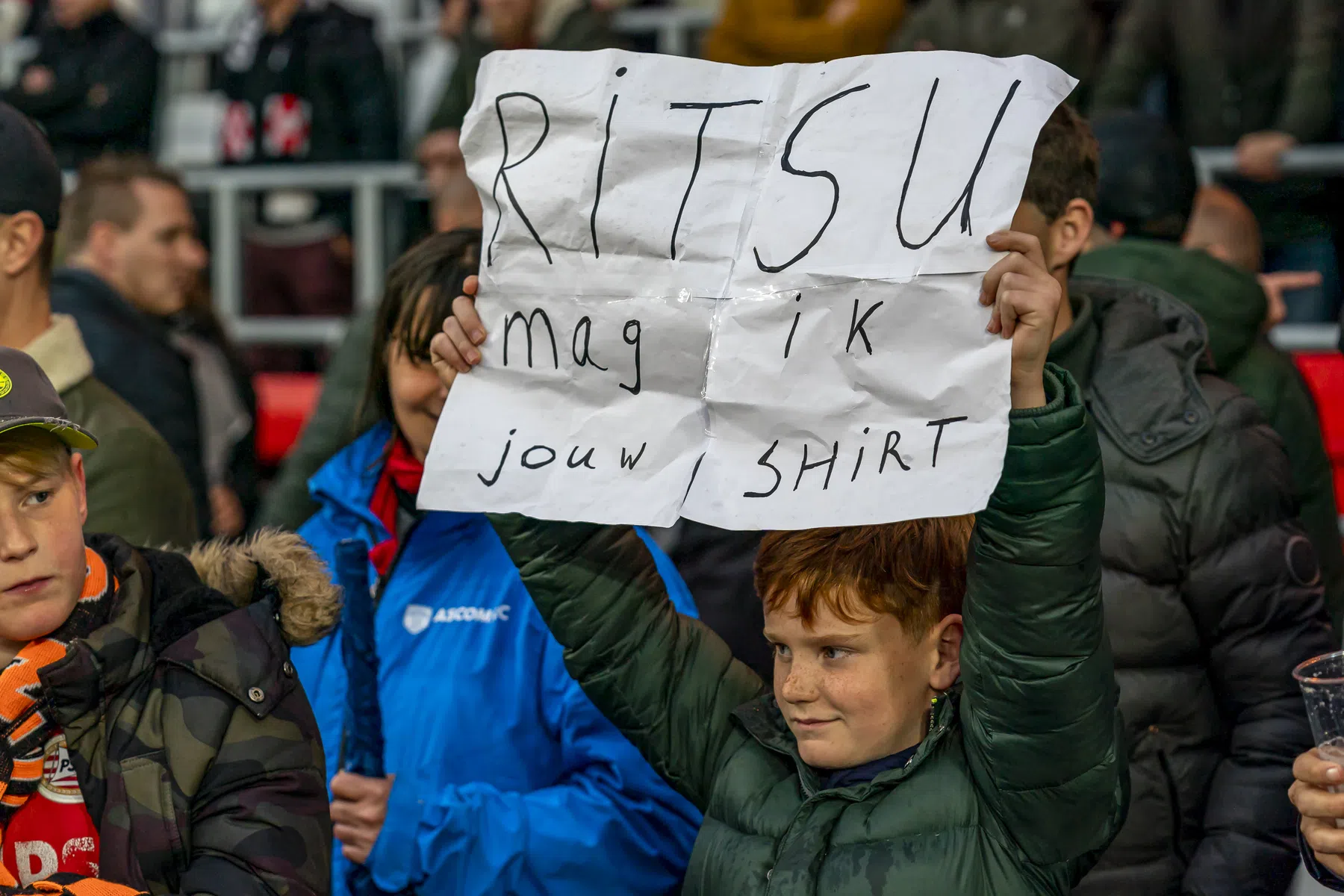 PSV doet 'bedelbordjes' ook in de ban en komt met alternatief