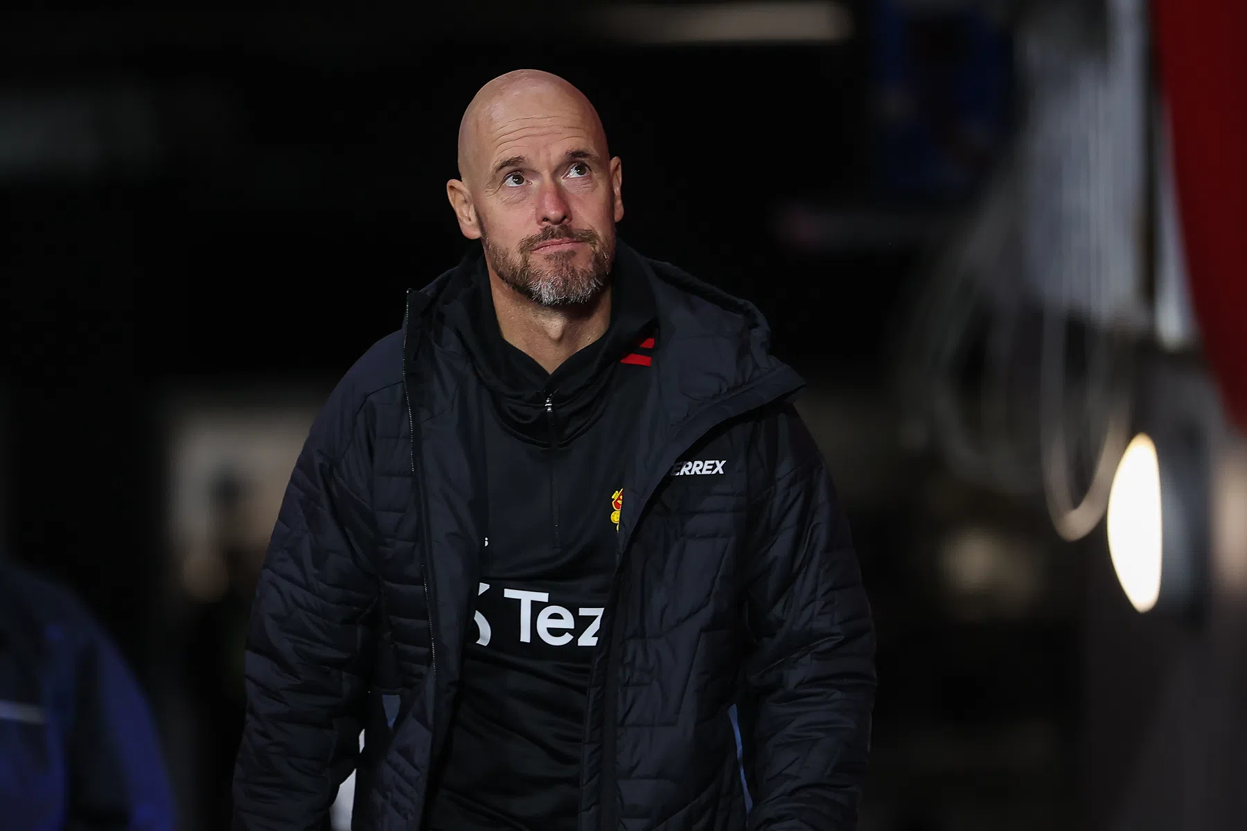 Ten Hag speelt met Engelse pers: 'Willen wij Frenkie de Jong?'