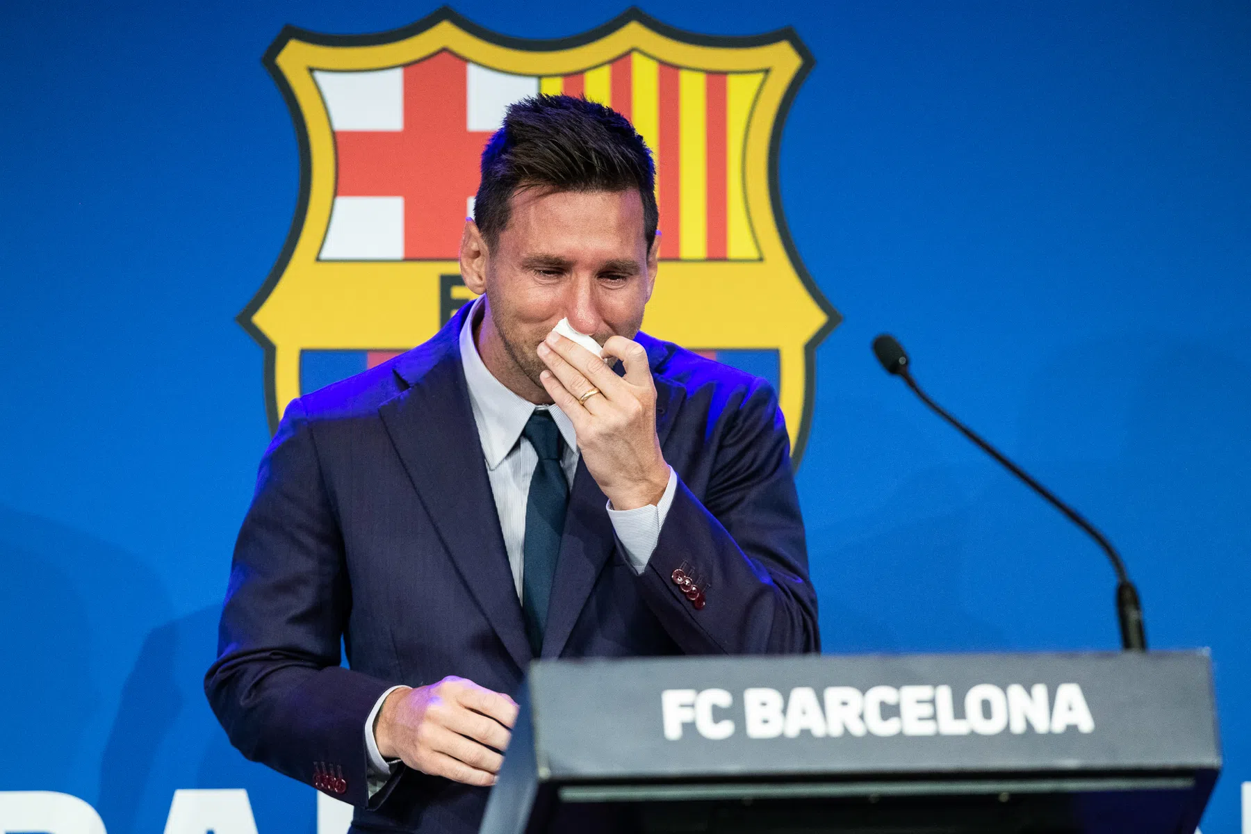 Een jaar na een hartverscheurend vaarwel: de tranen van Lionel Messi