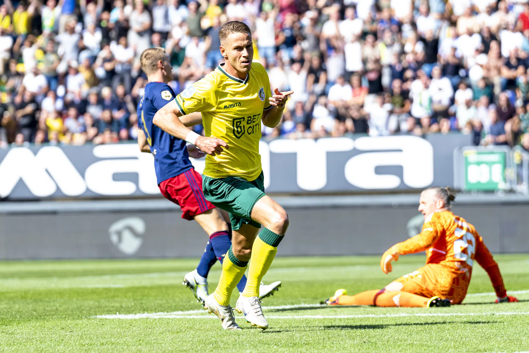 Fortuna verrast Ajax met eerste Eredivisie-goal van het seizoen