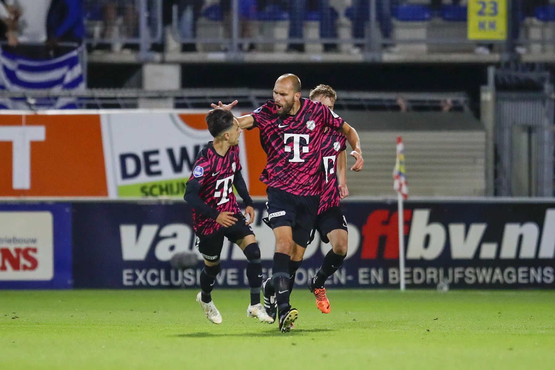 Dost direct los bij FC Utrecht en voorkomt nederlaag in Waalwijk