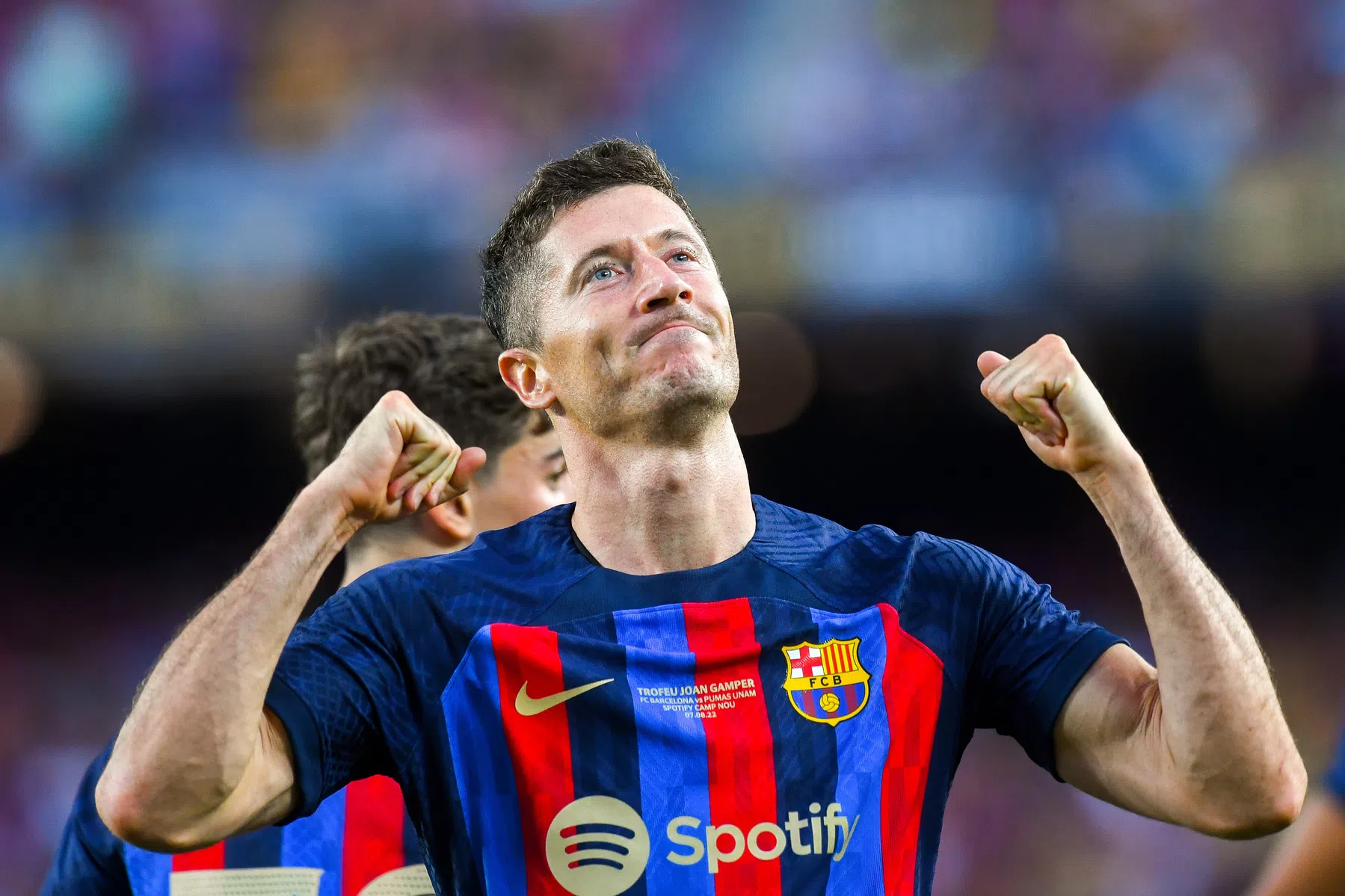Lewandowski maakt meteen indruk bij Barça: 'Het is een show'