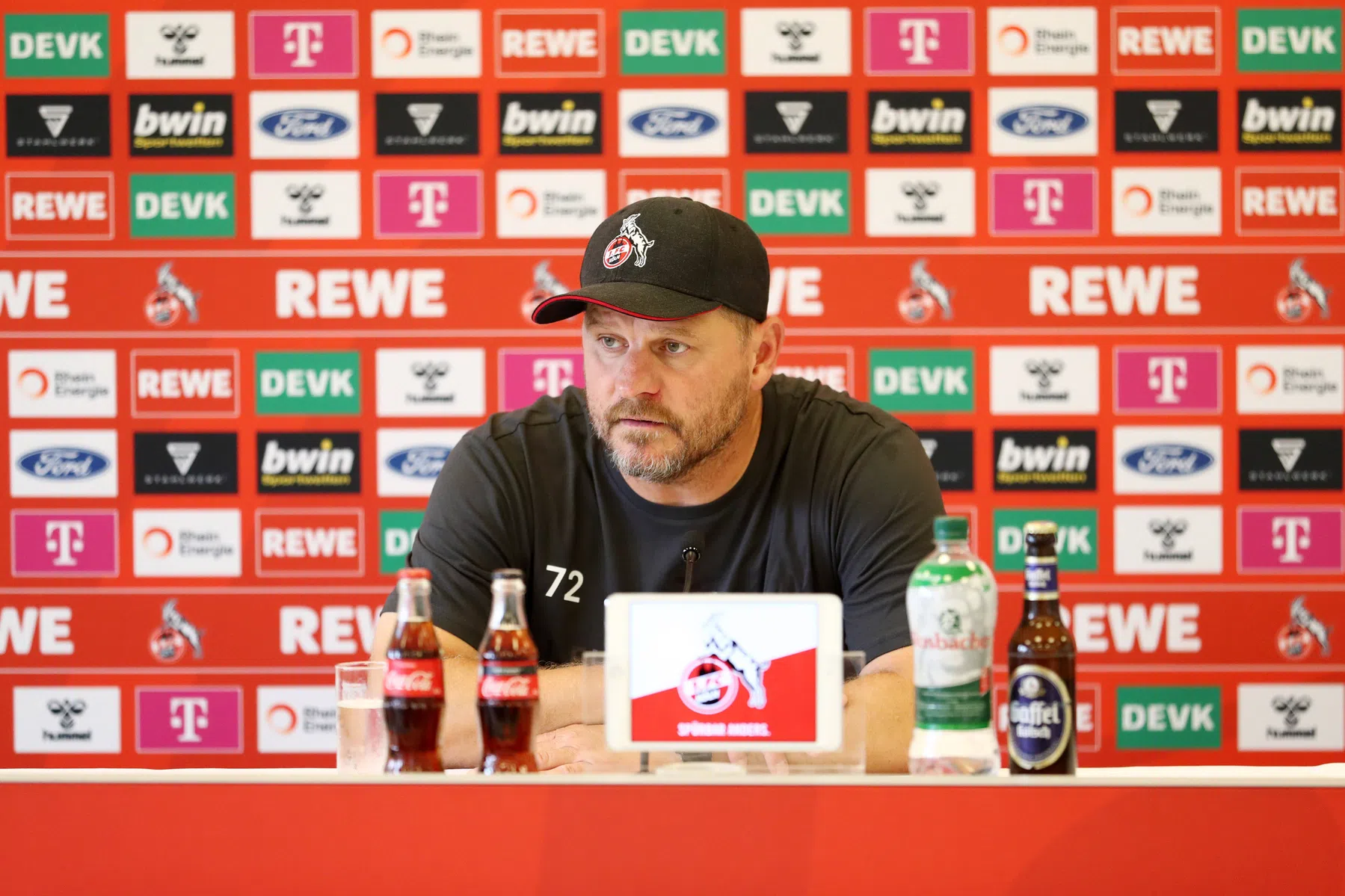 Irritatie bij Köln: 'Het maakt me pissig dat zoiets op de wedstrijddag lekt'