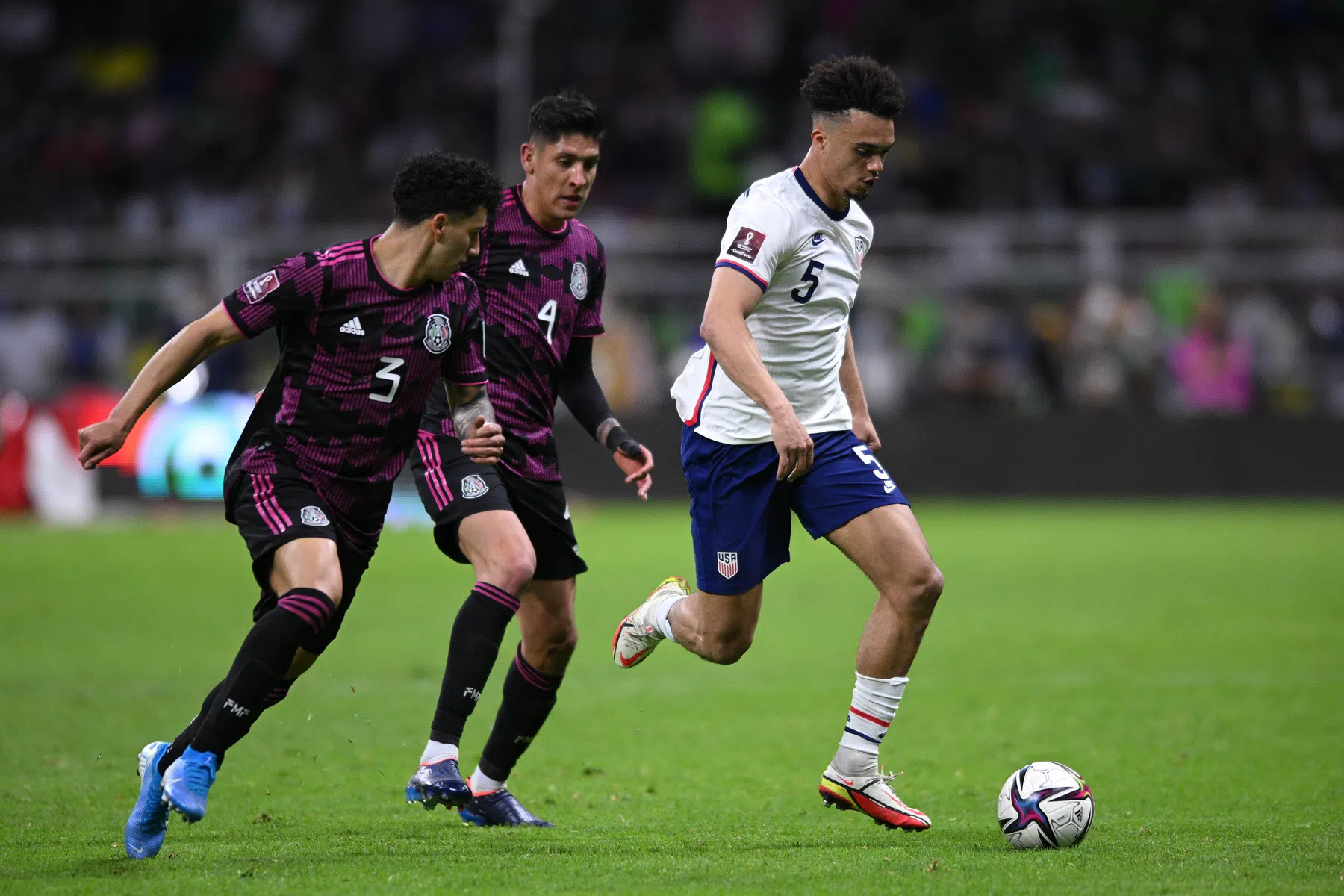 Sánchez komt Álvarez tegen: 'Hij scheldt me nu al de huid vol'