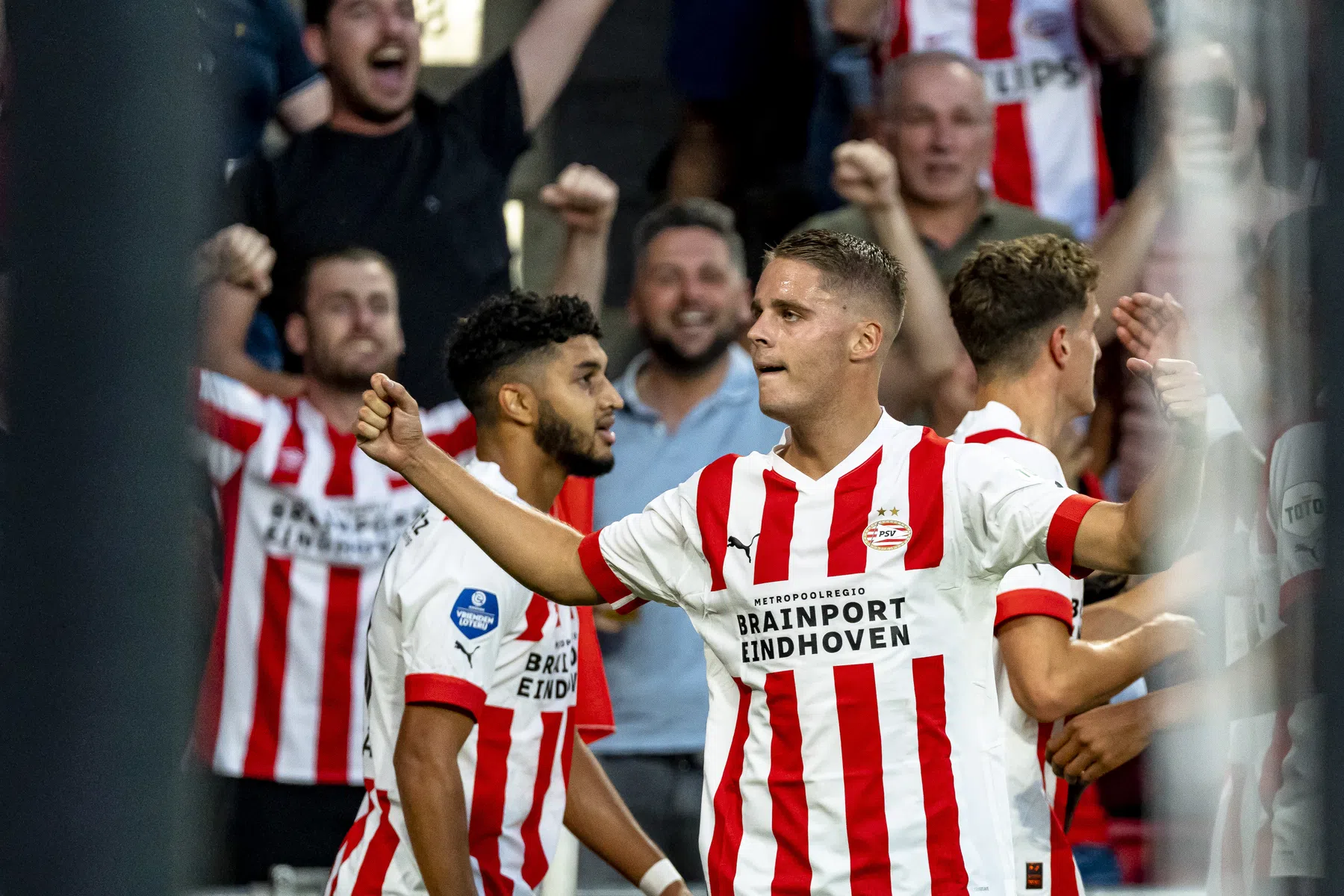 KNVB gooit speelschema om en biedt PSV luxepositie