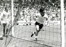 Thumbnail for article: Het tragische lot van de voorvader van Messi en Cristiano