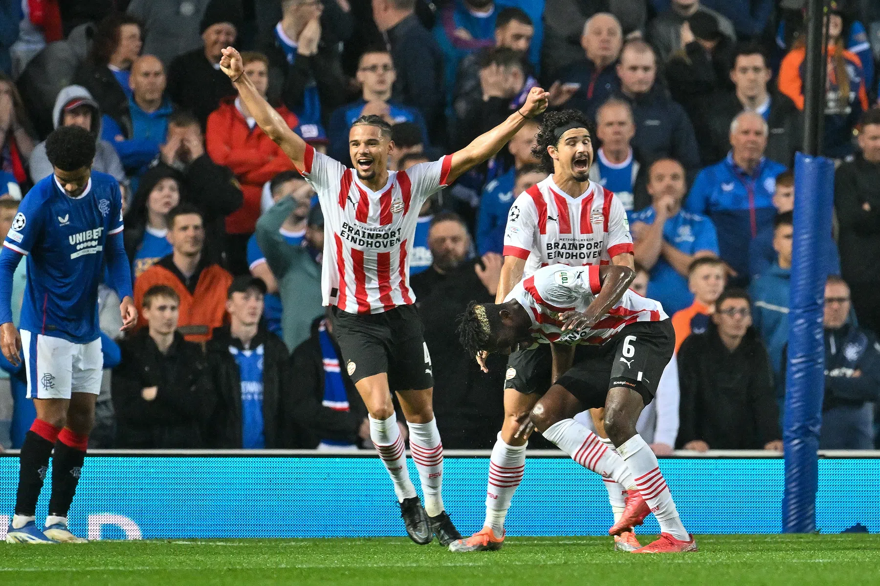 PSV recht op Ibrox de rug na blunder Benítez
