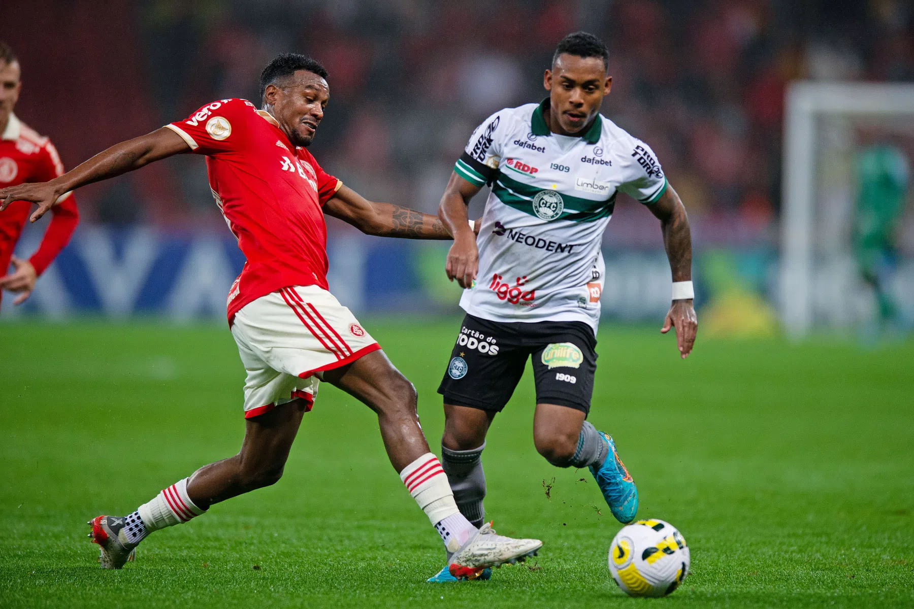 Feyenoord-aanwinst Igor Paixão is een dribbelsensatie