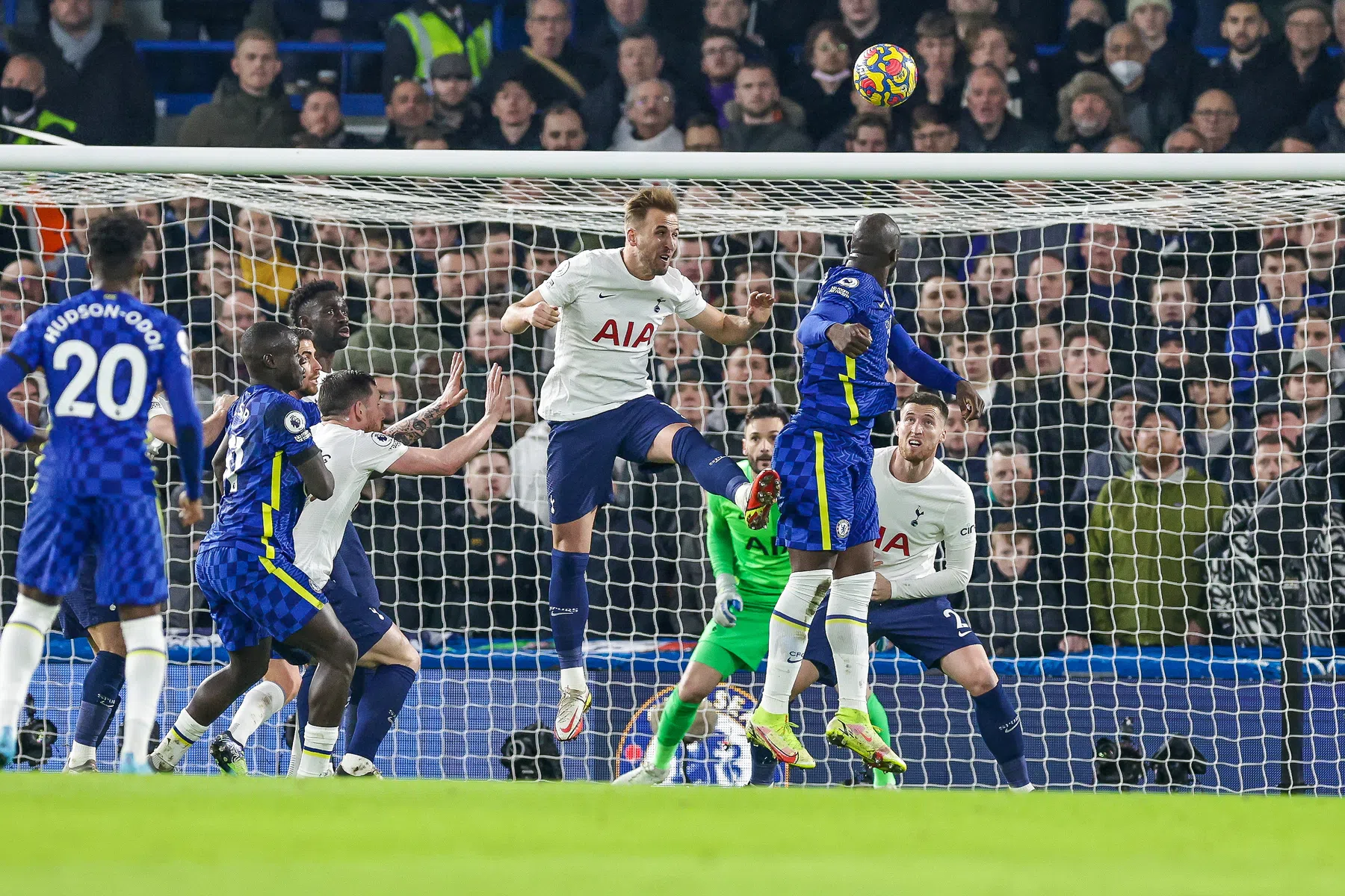 Dean trekt boetekleed aan na incident bij Chelsea - Tottenham Hotspur 