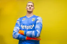 Thumbnail for article: Kjell Scherpen meteen onbetwiste eerste keus bij Vitesse: 'Op naar linkerrijtje' 
