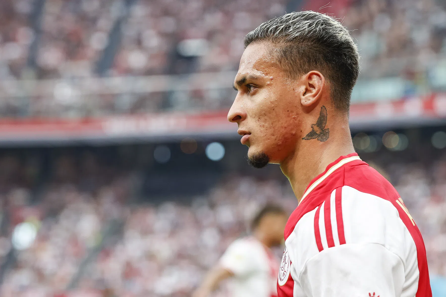 Ajax wijst megabod op Antony af