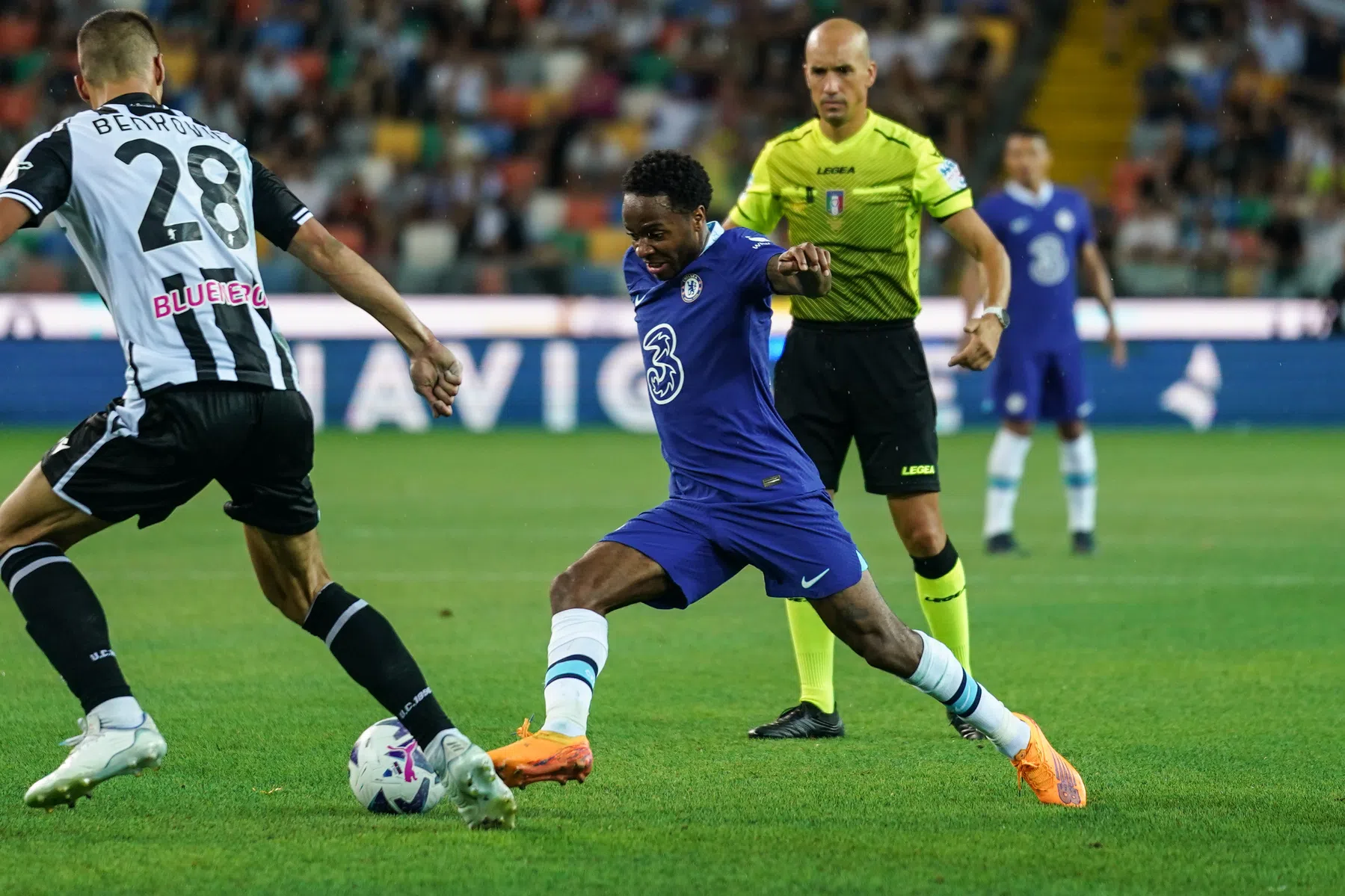 Openhartige Sterling praat over transfer: 'Ik was ziedend, woedend'