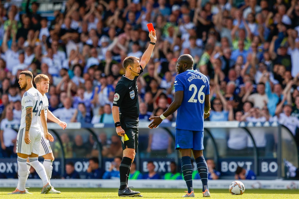 Blunder Mendy en rode kaart Koulibaly maken afgang Chelsea compleet