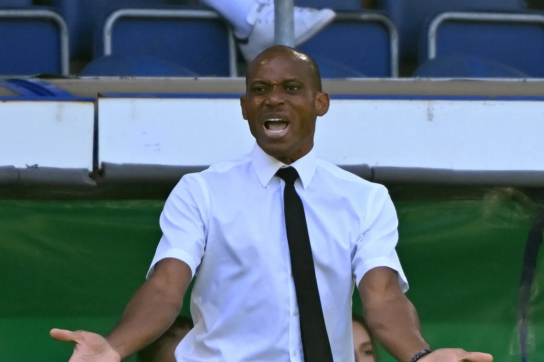 Herstart trainersloopbaan Oliseh mislukt: na zes duels ontslagen