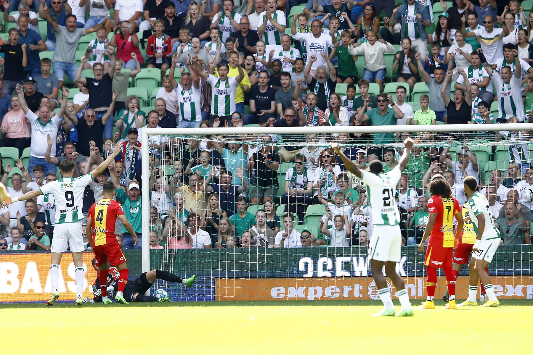 Bliksemstart helpt matig FC Groningen aan eerste zege