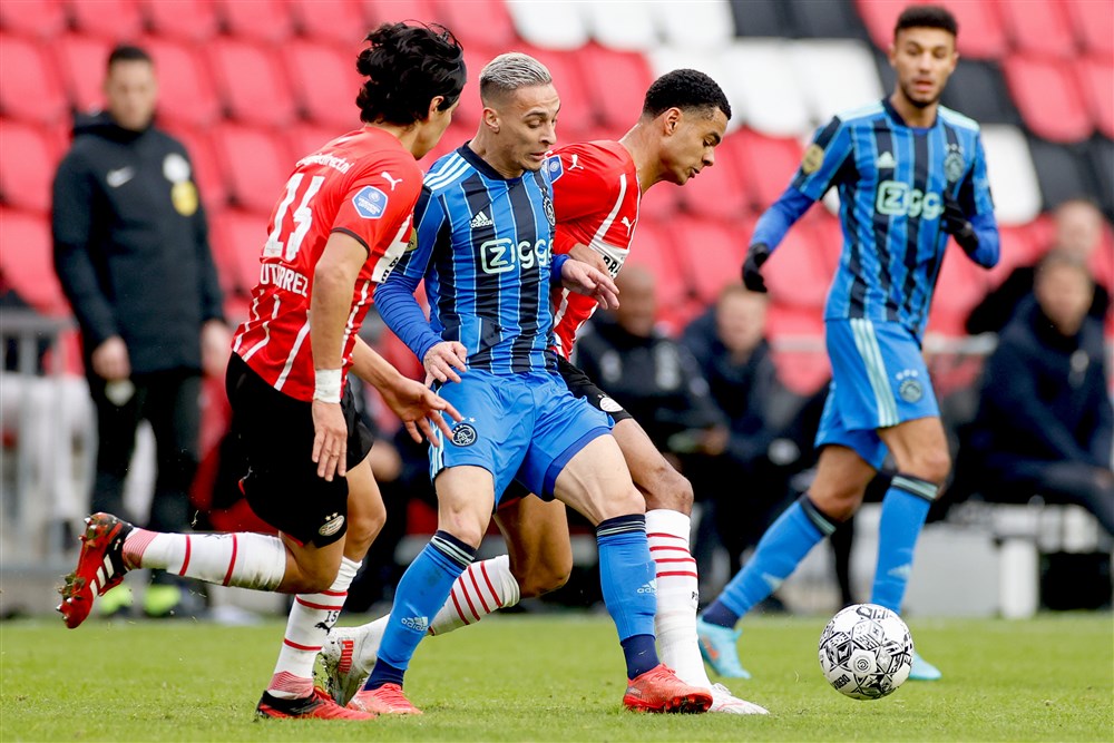 Van Hooijdonk kraakt transferbeleid United: 'Dat is toch niet te verkopen?