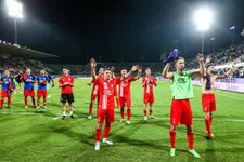 Thumbnail for article: 'FC Twente is weer waar het hoort te zijn'