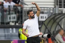 Thumbnail for article: Van Nistelrooij en Gakpo in wachtkamer: 'Je zit als club in een spagaat'