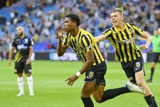 Thumbnail for article: Flamingo maakt vooruitgesnelde reputatie waar: eerste basisplek, eerste goal
