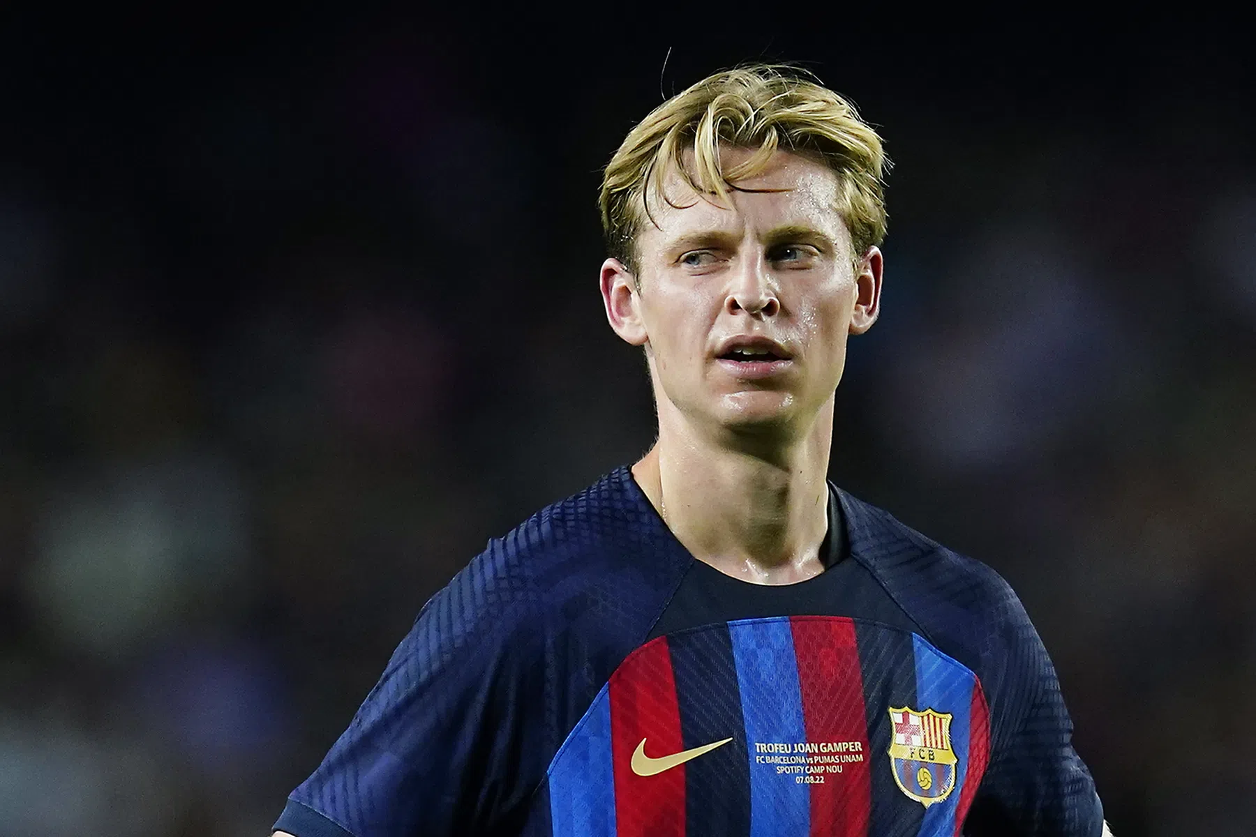 Frenkie de Jong houdt voet bij stuk en blijft bij Barcelona
